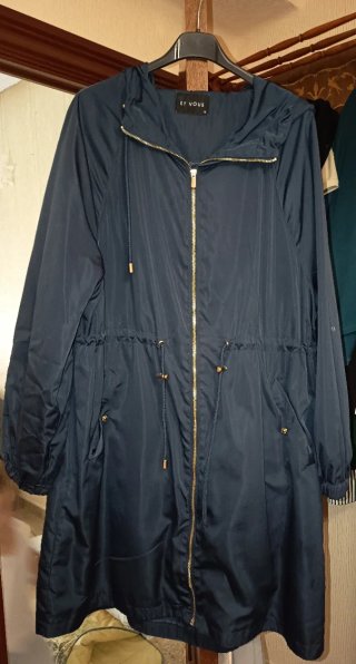 Parka con capucha ET VOUS azul marino Talla L