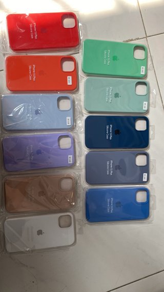 4 Fundas iPhone 15 Plus Silicona