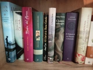 Preciosa colección de literatura oriental.
