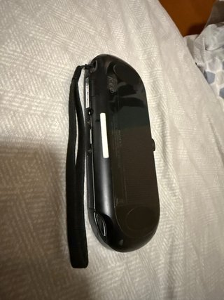 PS Vita PCH-1004 OLED Nero