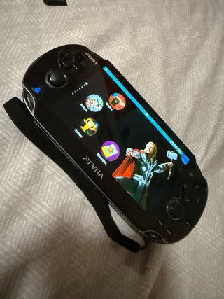 PS Vita PCH-1004 OLED Nero