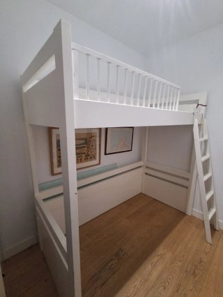 Cama alta blanca DM 212x105x200