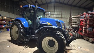 Tractor New Holland T7060
