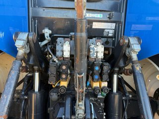 Tractor New Holland T7060