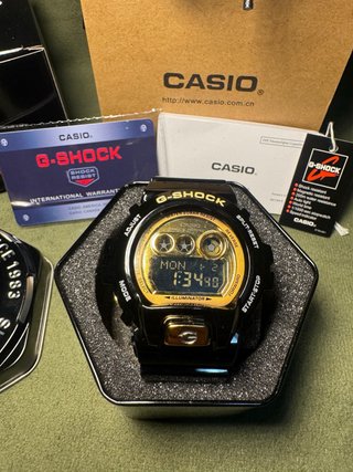 Reloj Casio G-Shock Negro y Dorado