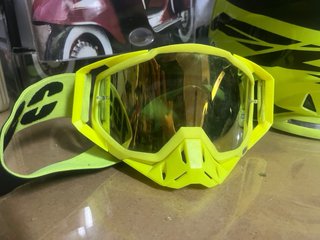 Casco Enduro LS2 con gafas