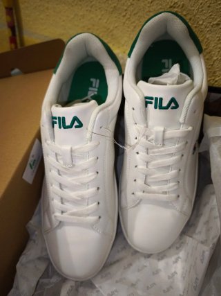 Deportivas Fila Blancas y Verdes