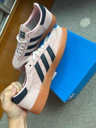Zapatillas rosas y azul marino