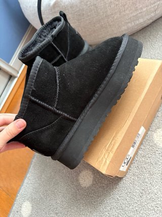 Botas UGG negras plataforma bajas