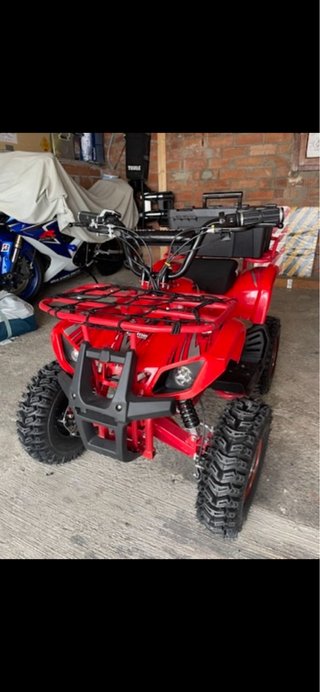 Quad Eléctrico Rojo