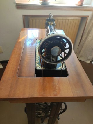 Máquina de coser antigua SIGMA