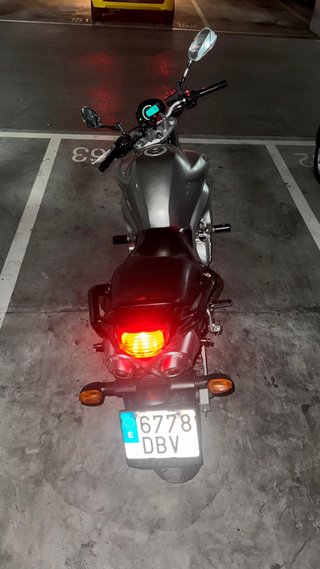 Yamaha FZ6 Naked Moto