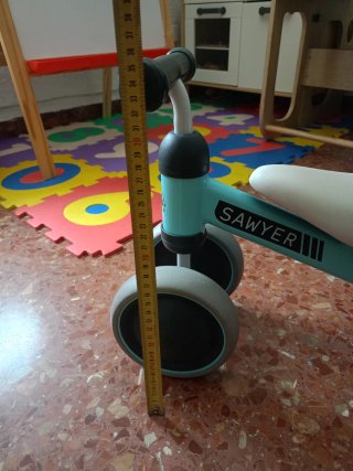 Correpasillos Sawyer azul y blanco