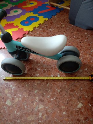 Correpasillos Sawyer azul y blanco