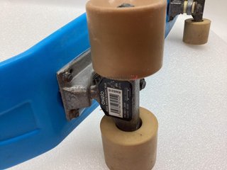 monopatin penny board