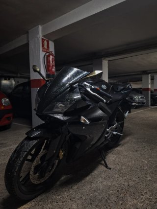 Yamaha YZF R125 Negra