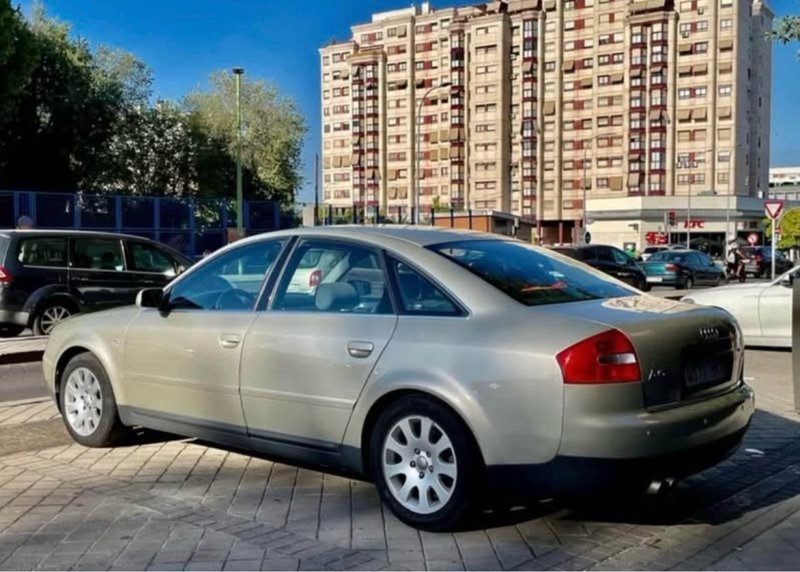 Audi A6 2.4 2002, foto 3