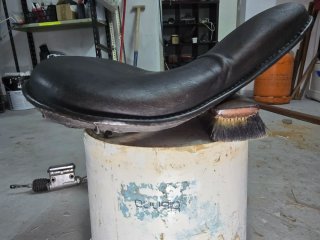 Asiento individual de cuero