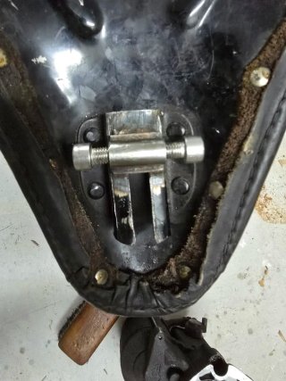 Asiento individual de cuero