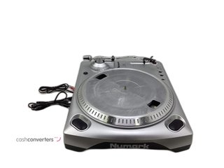 otro equpamiento dj numark ttusb