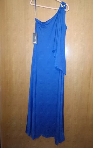 Nuevo. Vestido fiesta azul real broche brillantes