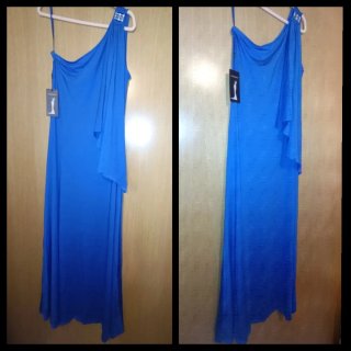 Nuevo. Vestido fiesta azul real broche brillantes