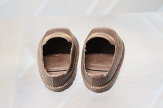 08. Zapatos, mocasines marrones de Nancy de Famosa. Originales, años 70.