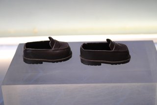 08. Zapatos, mocasines marrones de Nancy de Famosa. Originales, años 70.