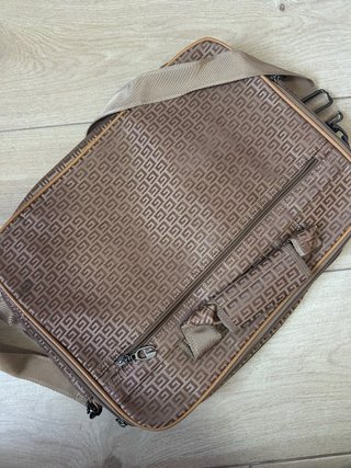 Bolso ordenador Glitzy estampado G