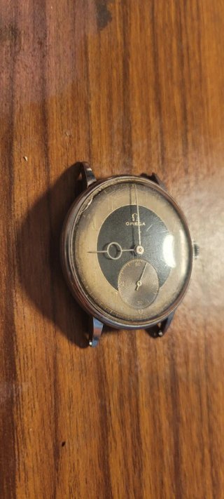 Reloj Omega Negro y Plateado