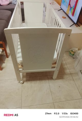Cuna madera blanca con ruedas y colchón