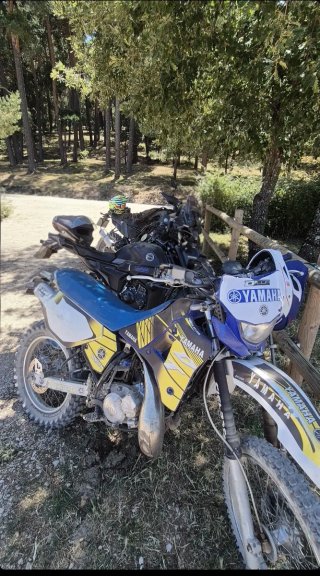 Yamaha DT 125R Enduro/Motocross Moto