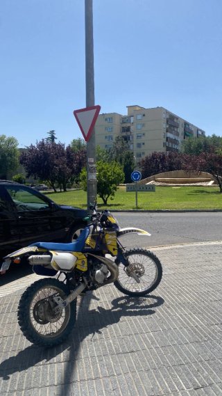 Yamaha DT 125R Enduro/Motocross Moto