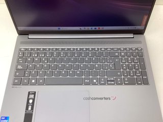pc portatil lenovo 83hs