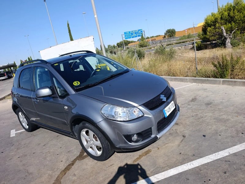 Suzuki SX4 2007 - foto 1