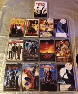 Megalote PSP 7 juegos 12 pelis 3 UMDs 5 cajas.