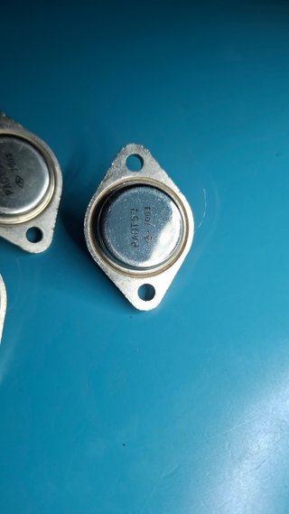3x Transístor PADT50 7003