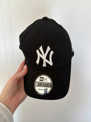 Gorra New Era NY Negra Ajustable