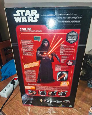 Figura Kylo Ren Star Wars Interactiva
