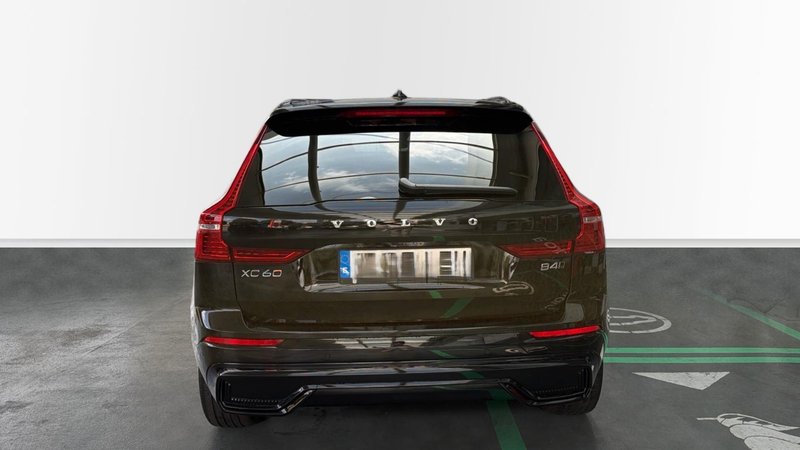 Volvo XC60 2023, foto 8