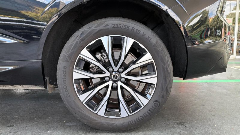 Volvo XC60 2023, foto 10