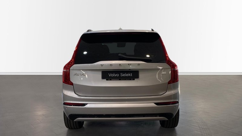 Volvo XC90 2022, foto 8