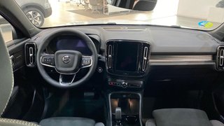 VOLVO XC40 2.0 B3 PLUS DARK AUTO 5P