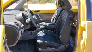 Volkswagen Beetle Amarillo