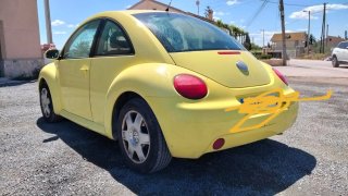 Volkswagen Beetle Amarillo