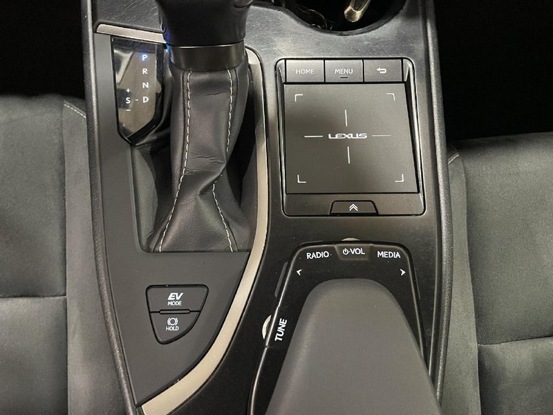Lexus UX 250h BUSINESS 2020, foto 31