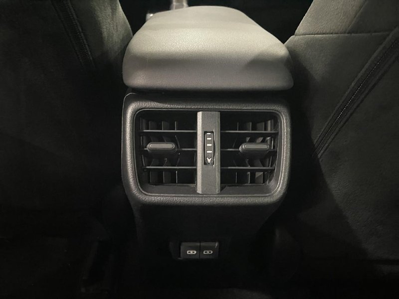 Lexus UX 250h BUSINESS 2020, foto 32