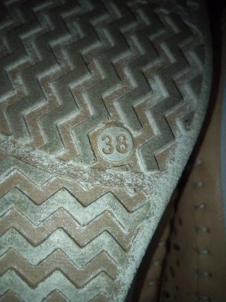 Zapatos casual tipo bluche Erase cuero troquel 38
