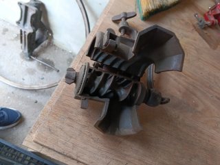 Solo venta persona Picadora carne manual antigua