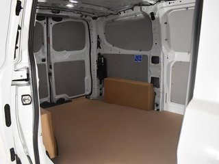 Volkswagen Transporter 2.0 TDI 110CV Furgon batalla corta